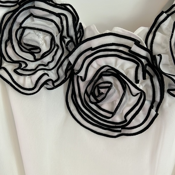 Special Occasion Blouse - Picture 2 of 7